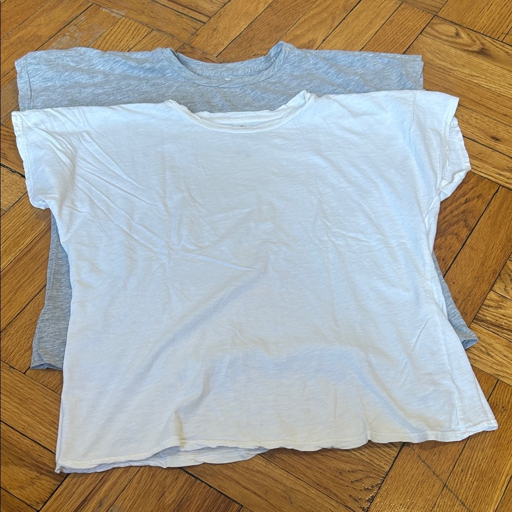 Velvet by Graham & Spencer T-Shirt